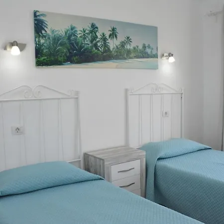 Apartment Ave Paraiso - Cozy And Sunny House