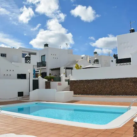 Apartment Ave Paraiso - Cozy And Sunny House